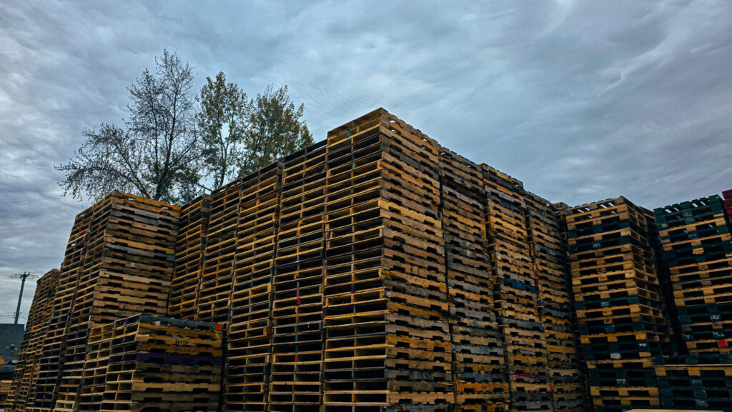 used wooden pallets for sale in Surrery, BC